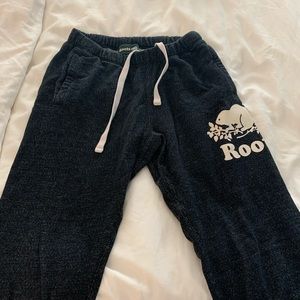 Roots dark grey sweatpants :)